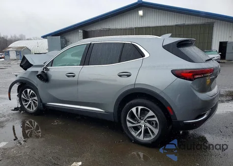 2023 Buick Envision Essence z USA, uszkodzony, nr VIN LRBFZPR48PD100119